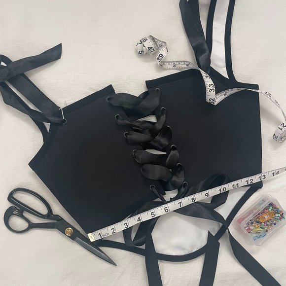 Fashionable corsets - Picture 6 of 12